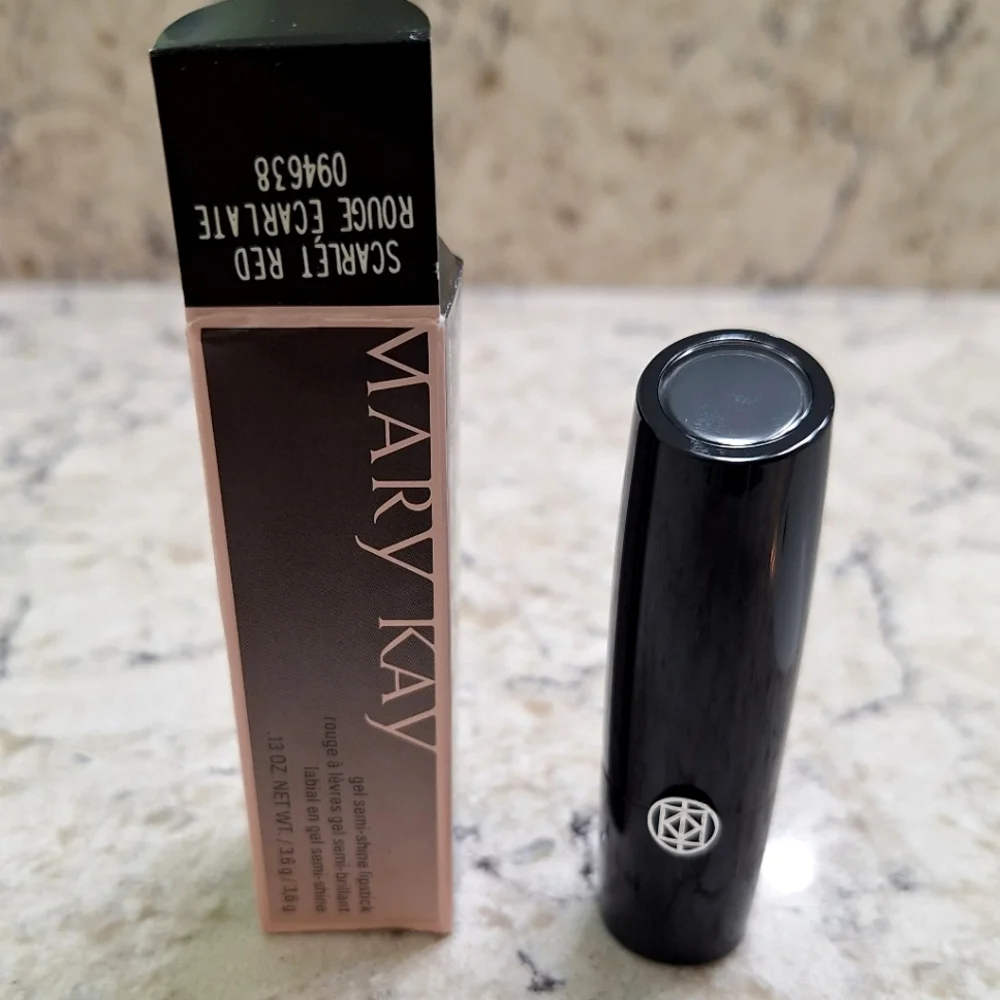 Mary Kay Gel Semi-Shine Long Lasting Lipstick - Scarlet Red Color NIB (Red)